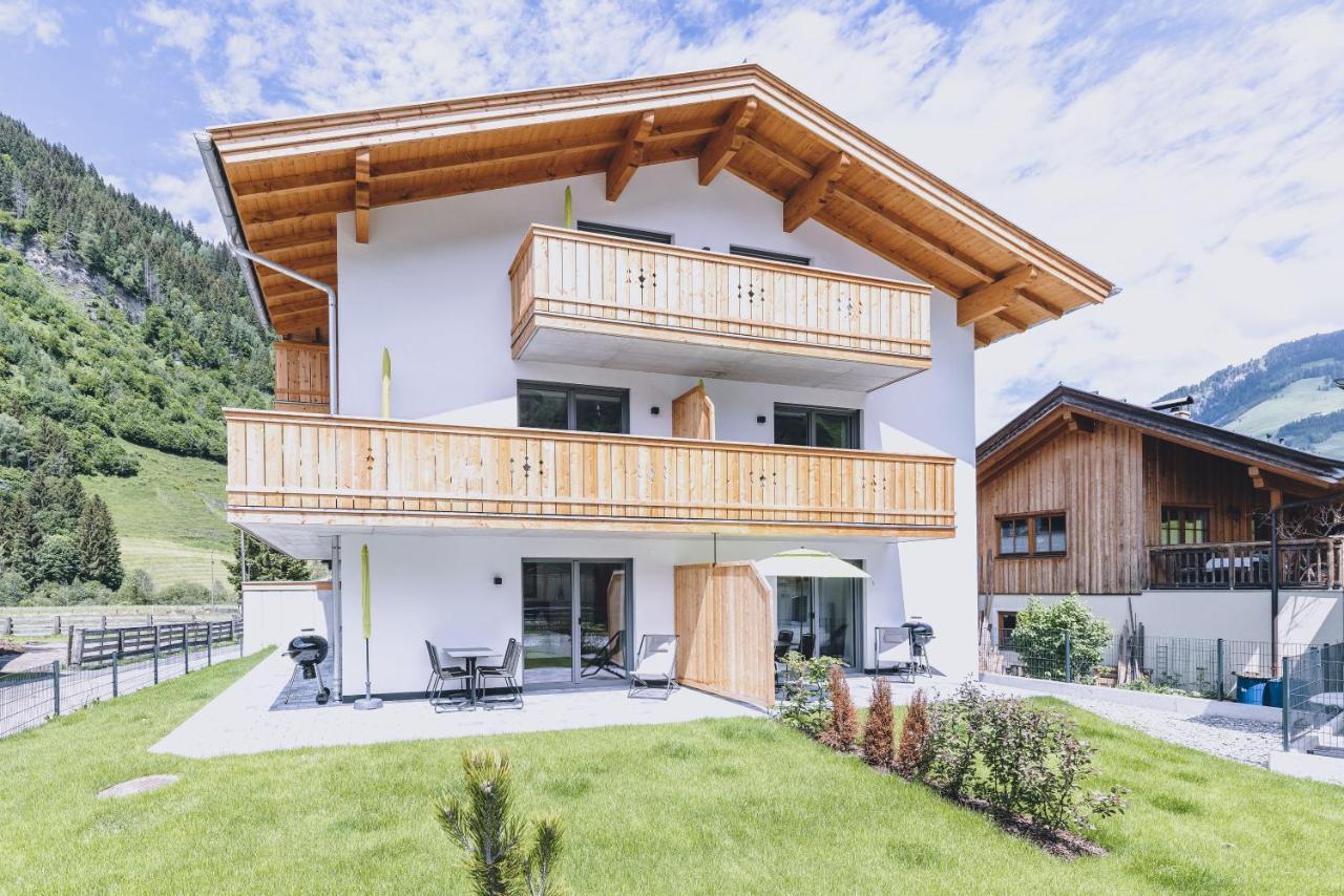 M1 - Mountain Living Apartment Rauris Bagian luar foto