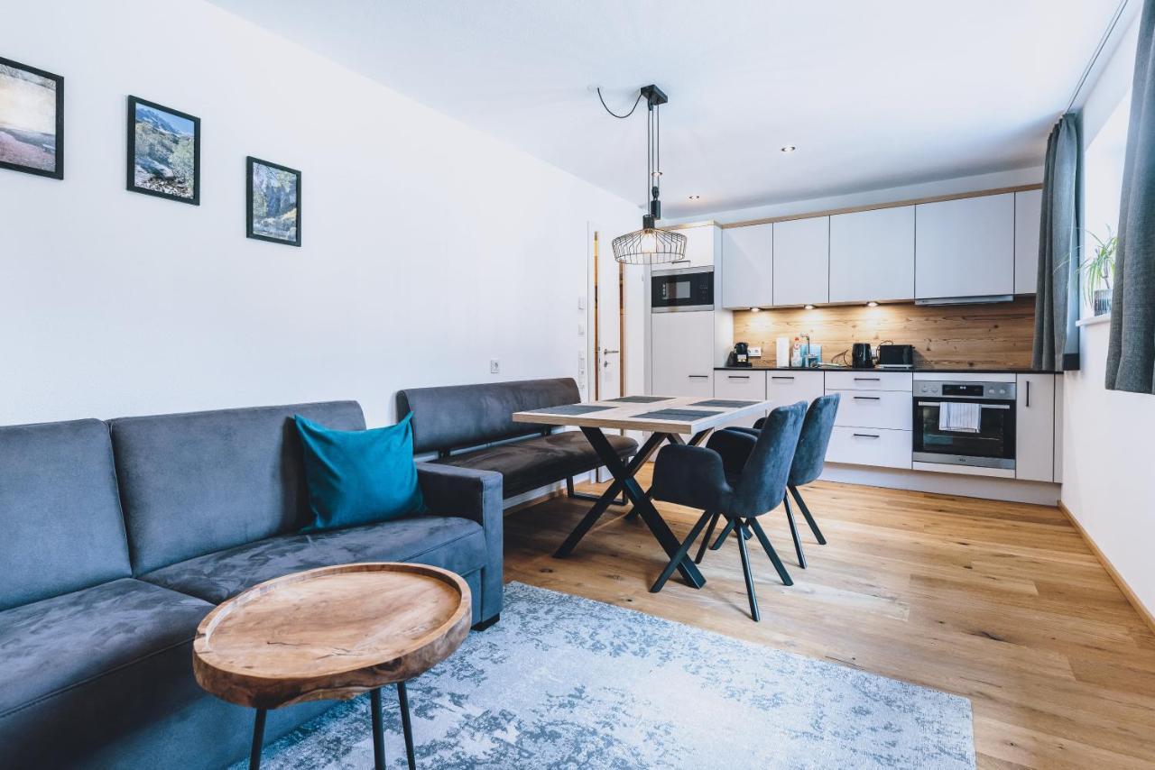 M1 - Mountain Living Apartment Rauris Bagian luar foto